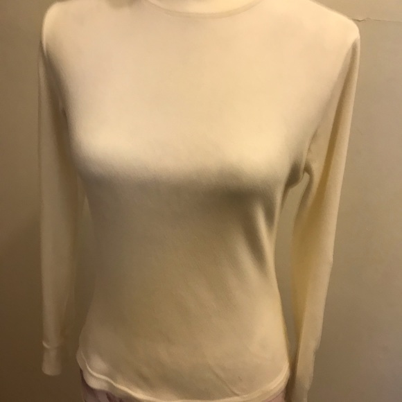 Top - Picture 2 of 4